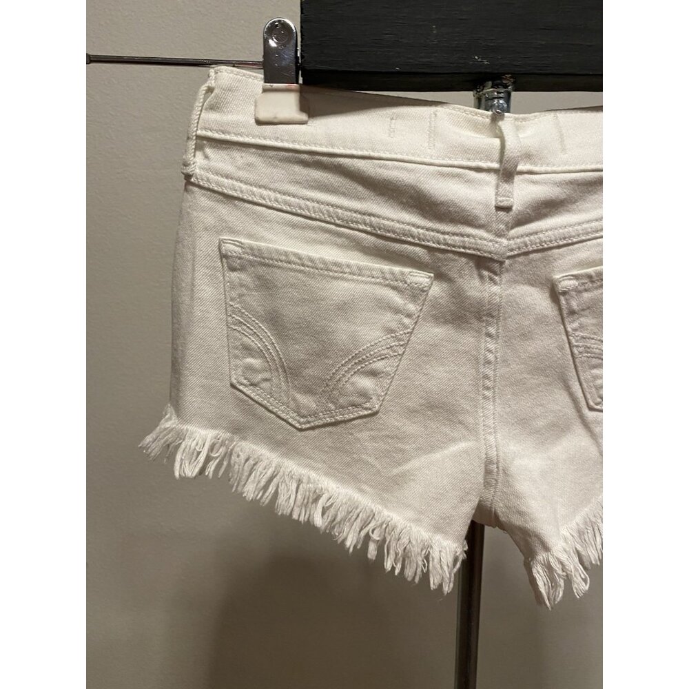 Hollister Low-Rise Short Short Women/ Junior Size 1 (28X2” measured)  Shorts - Picture 8 of 10